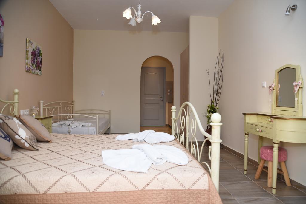 Keti Kapri Hotell Pláka Exteriör bild