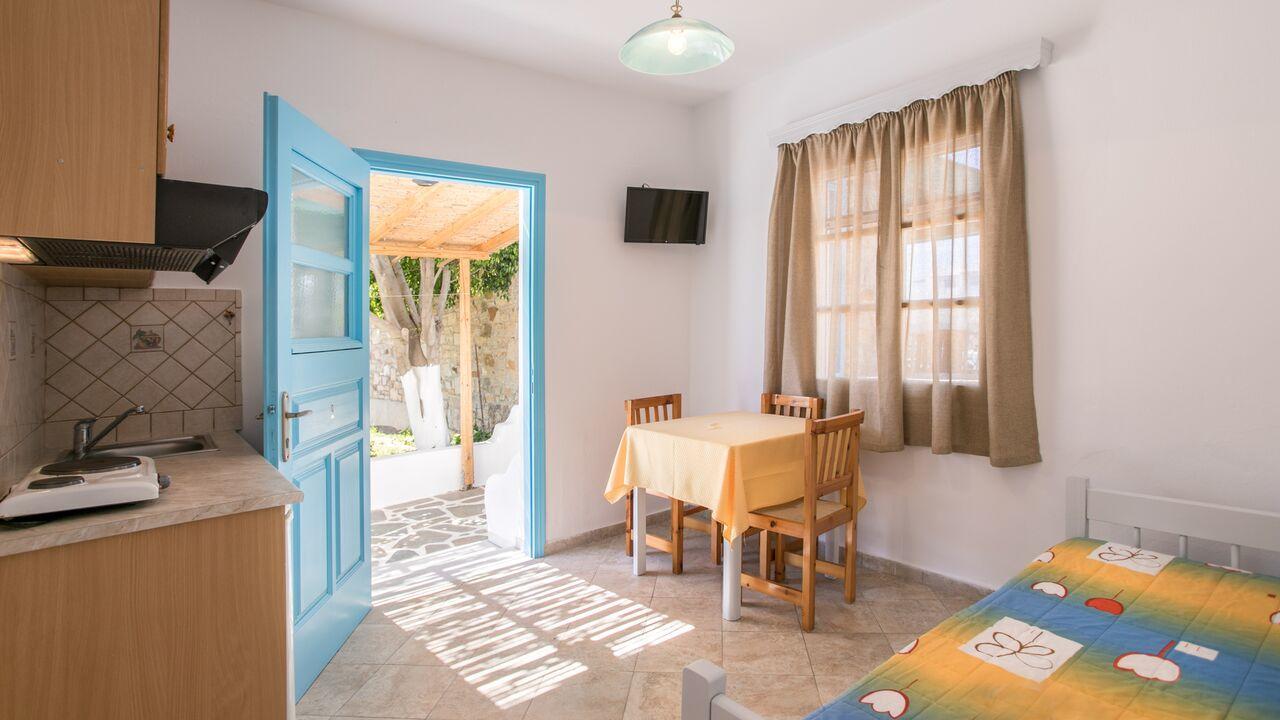 Keti Kapri Hotell Pláka Exteriör bild